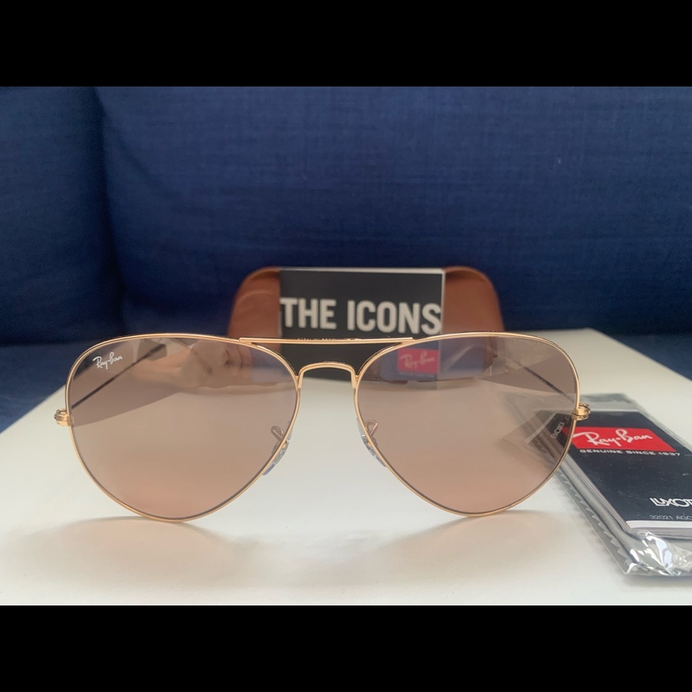 Ray-Ban Aviators with tags gold/brown/large frame
